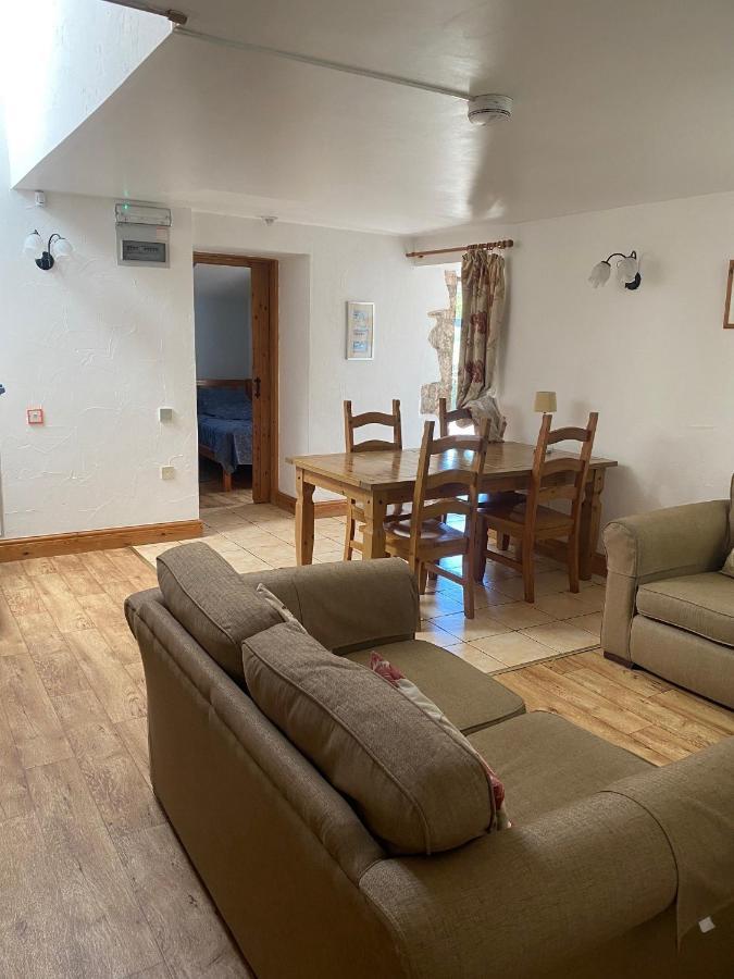 Upper Grippath Farm Holiday Cottages 纽波特 外观 照片