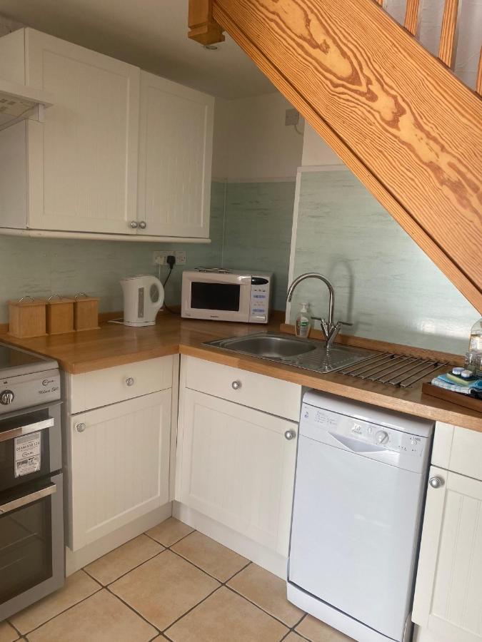 Upper Grippath Farm Holiday Cottages 纽波特 外观 照片